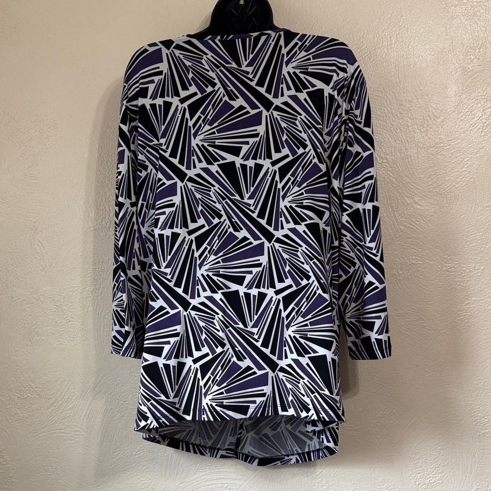 JM Collection Black and Purple Geometric Blouse 0098 - Picture 5 of 8